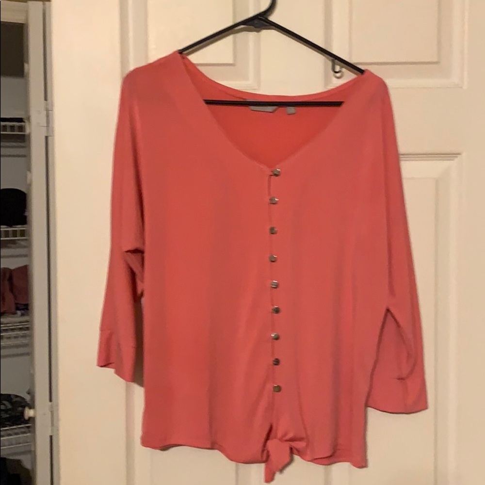 🧡💛Coral 3/4 sleeve button/tie up top in L🧡💛
